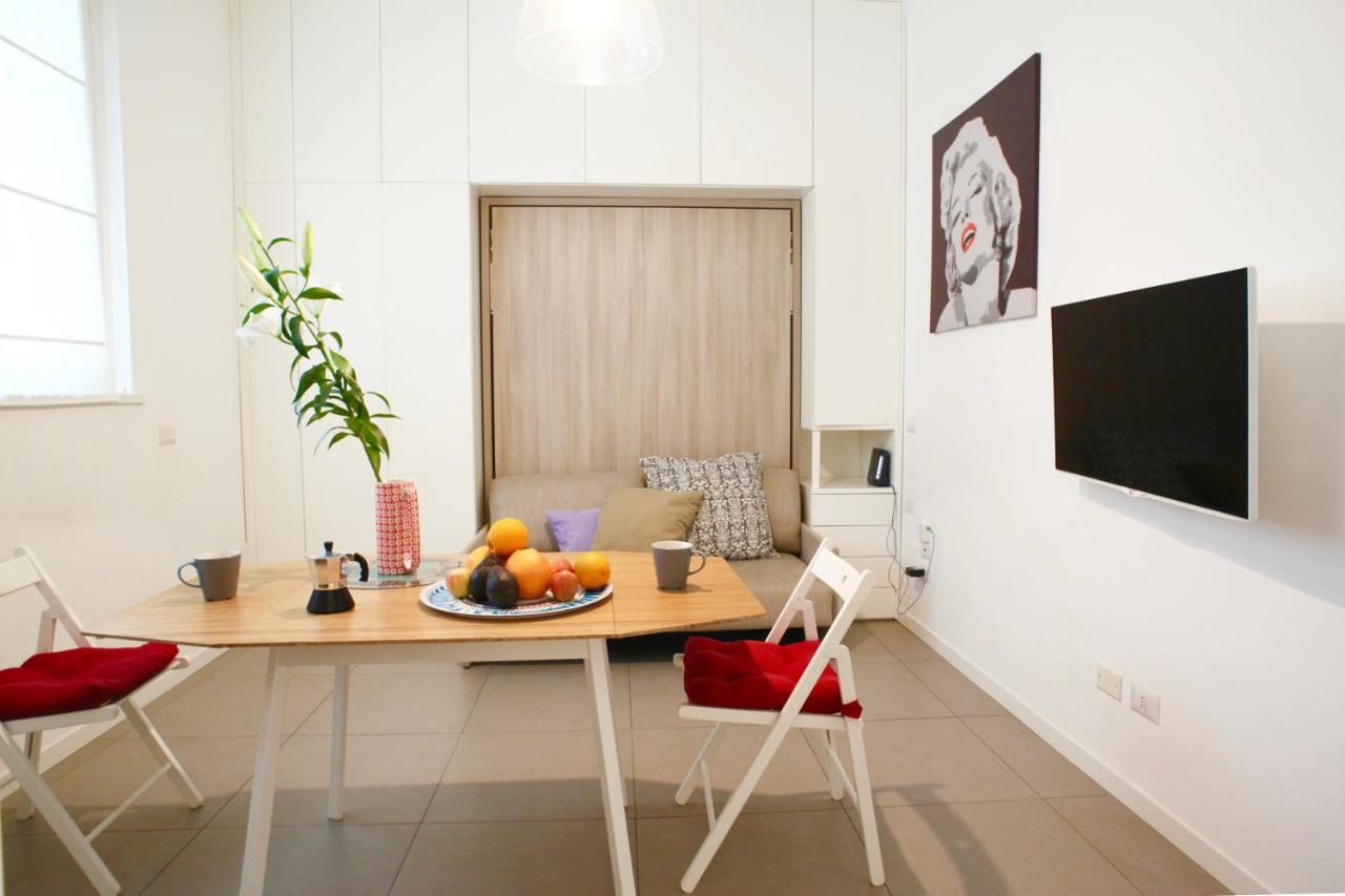 Boutique Home Duomo E Universita Bocconi Milan Bagian luar foto